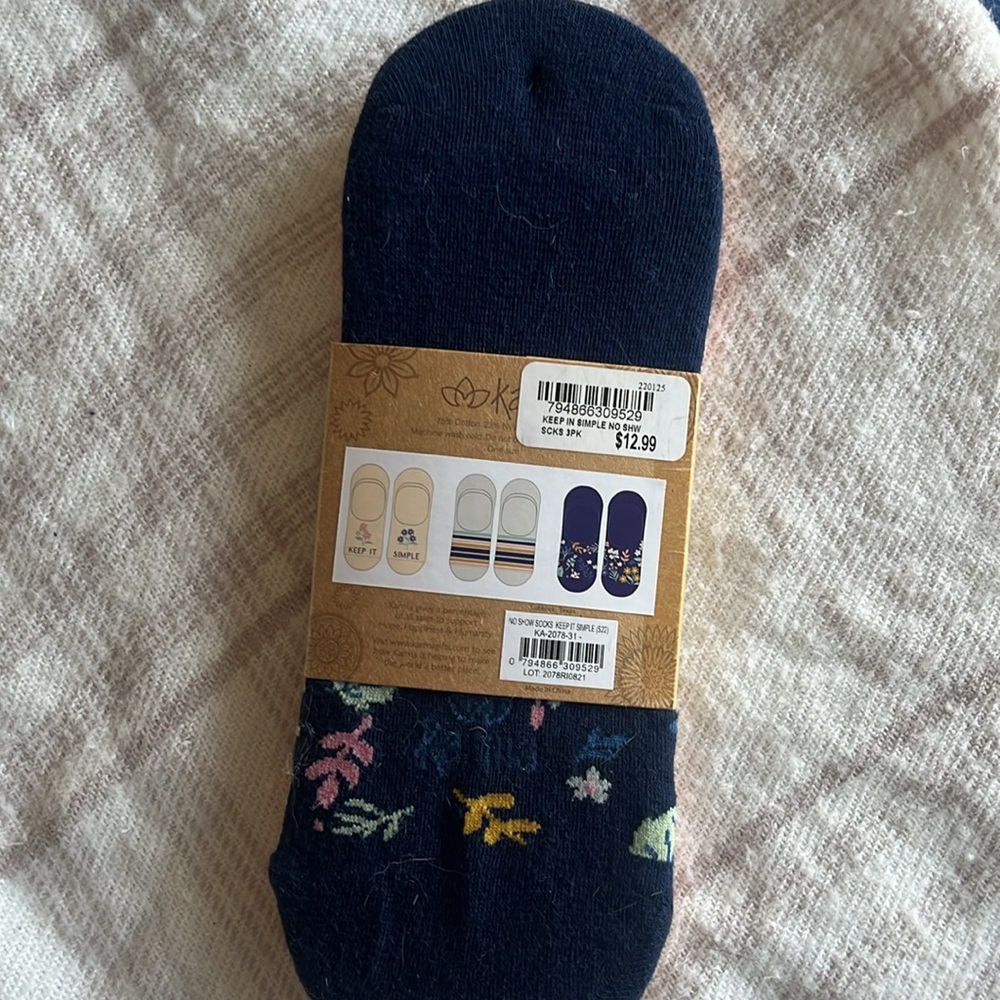 New with tags no-show socks - Picture 2 of 4